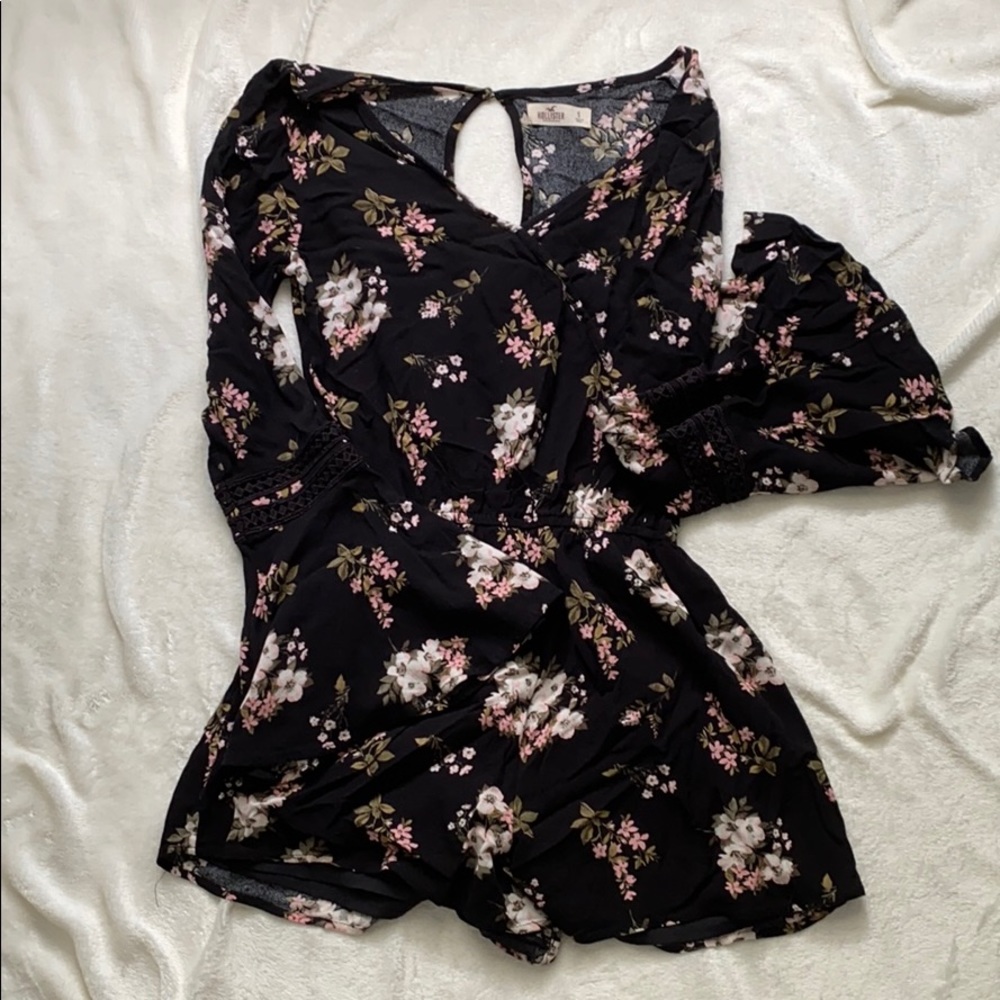 Hollister romper